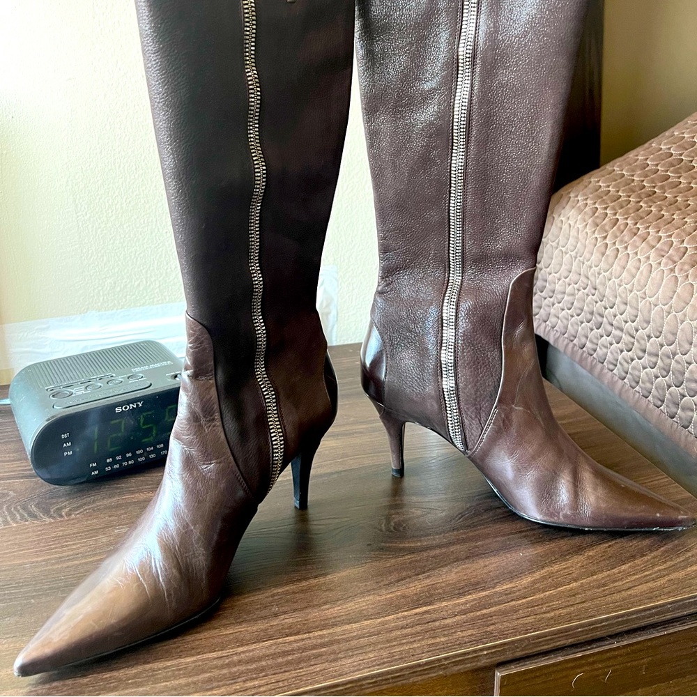 New . Never Worn. Italian Calvin Klein Boots siz37.5